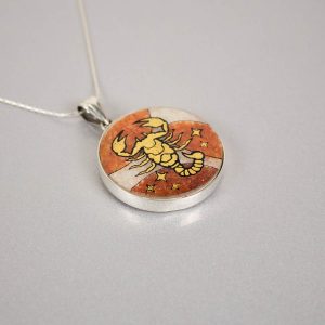 GemsArt Pendant : Scorpio, 12 Zodiacs Collection 30 mm.