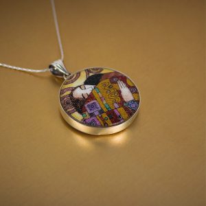 GemsArt Pendant : The Fulfilment, Famous Arts Collection 30 mm.