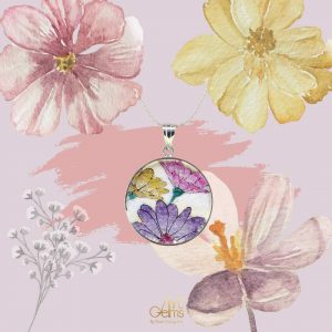 GemsArt Pendant : Fancy Daisy, Flower of Love Collection 30 mm.