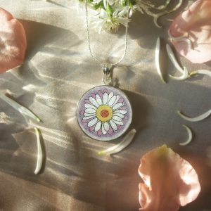 GemsArt Pendant : Daisy, Flower of Love Collection 25 mm.